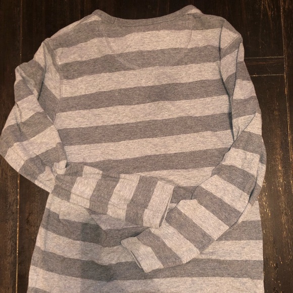 Gap Men’s Long Sleeve Tee Size S - Picture 2 of 3